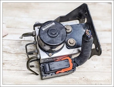 ✅ Bomba ABS 2003-2005 Toyota Sequoia 895410C062, computadora, control de deslizamiento OEM Foto 1 de 4