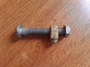 HOMELITE KETTENSÄGE SPANNSTANGE EINSTELLSCHRAUBENKASTEN 275 - Bild 1 von 3