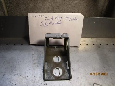 70 71 FORD FAIRLANE TORINO BODY MOUNTED TRUNK LATCH OEM - Image 1 of 3