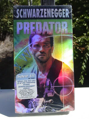 RARE PREDATOR HOLOFOIL VHS TAPE SEALED 1999 20TH CENTURY FOX w/ BLUE WATERMARKS! - Image 1 of 4