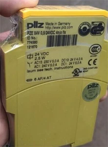 Brand new Pilz Safety Relay Module 774580 expedited express - Picture 1 of 2