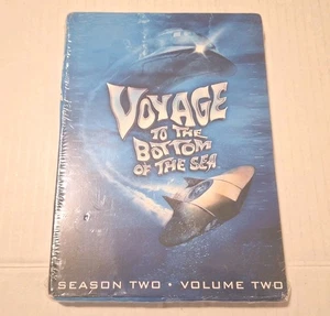 Voyage To The Bottom Of Sea Season 2 Volume 2 DVD Set Richard Basehart - Picture 1 of 4