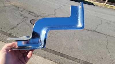 1971 Lincoln Continental Mark III Front Fender Molding RH Side #C9LB16A192ARHP - Image 1 of 4