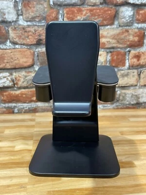 Base de carga de diseño KIWI para Oculus Quest 2 | Soporte para auriculares VR Foto 1 de 4