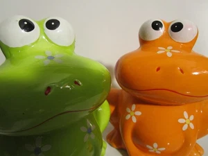 Vintage Frog Coin Money Piggy Bank Lot Stopper Ceramic - Picture 1 of 8