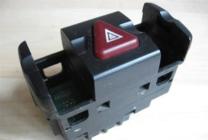 Freightliner Cascadia A06-60972-008 Hazard Blinker Switch Console #M261GU - Picture 1 of 5