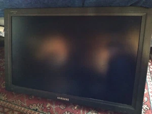 Samsung SyncMaster 323T 32" LCD Monitor CK32PSNB 1280 x 768 w/ stilts USED - Picture 1 of 12