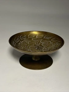 Vintage Floral Engraved India Sarna Brass Metal Pedestal Bowl - Trinket Dish - Picture 1 of 12