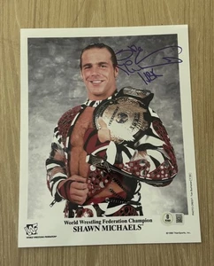 FOTO FIRMADA POR SHAWN MICHAELS WWF 8X10 BECKETT BAS 3 - Imagen 1 de 2