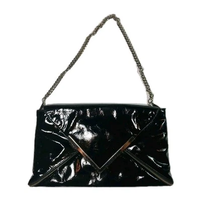 Bolso sin asas de cadena con forma de letra de charol negro KOOBA 13" X 8" X 1" Foto 1 de 4