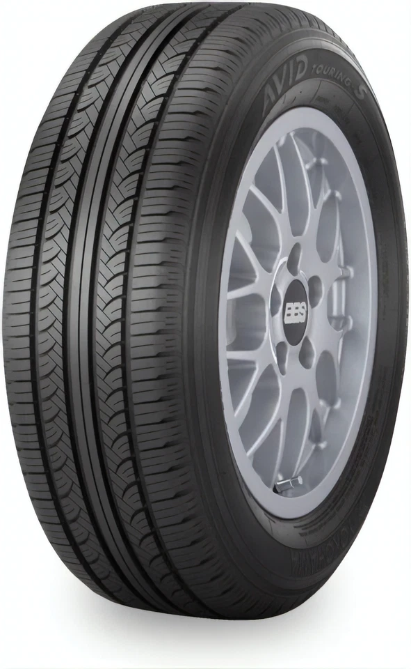 Yokohama Avid Touring S 205/55R16 Tire
