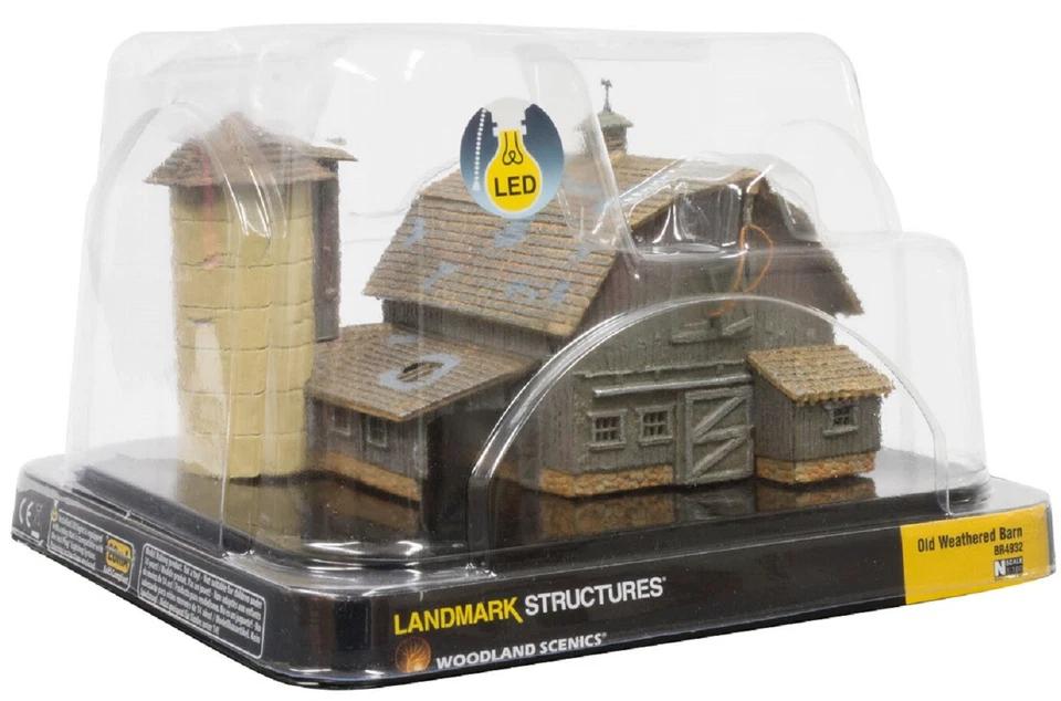 N Scale Woodland Scenics BR4932 Built-&-Ready Old Weathered Barn - Image 1 of 1