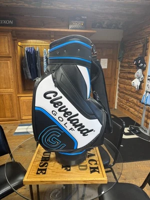 cleveland staff golf bag - Image 1 of 4