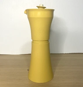 Vintage Tupperware Harvest Gold Vinegar Oil Salad Dressing Cruet Container Jug - Picture 1 of 7