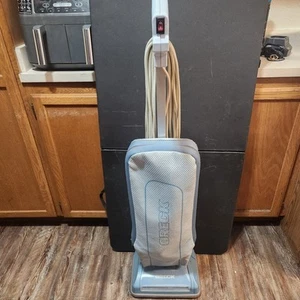 Oreck XL U3770HHA Upright Vacuum Cleaner Works Extra Belt Worn Roller - Picture 1 of 15