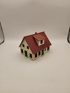 Vintage HO Scale Commercial Building Bed & Breakfast Train Layout Diorama LOOK - Picture 1 of 6