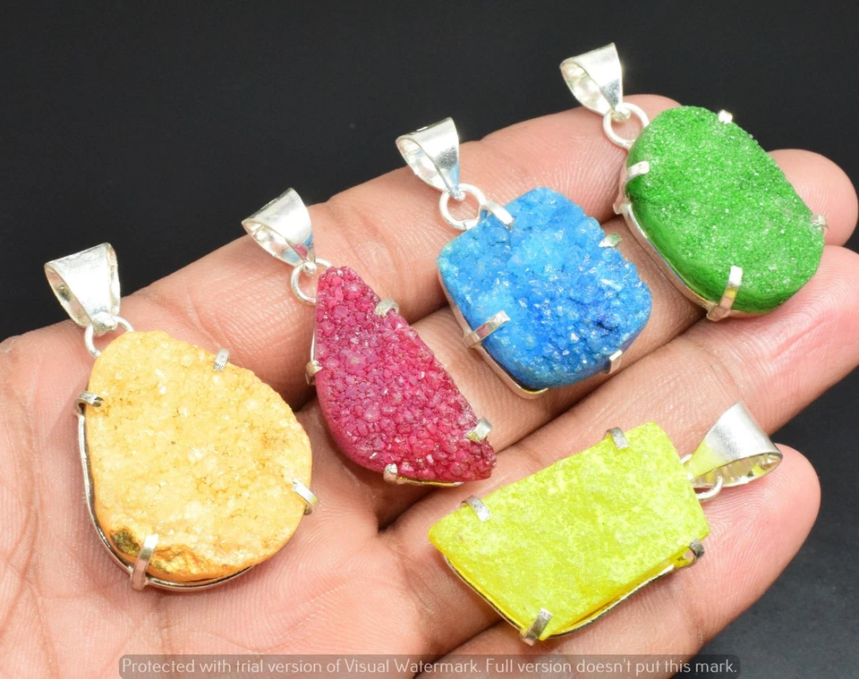 Colgante de piedras preciosas druzy de titanio 25 piezas lotes al por mayor joyas enchapadas en plata 925 Foto 1 de 1