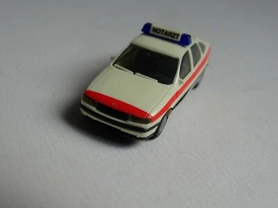 Herpa 1:87, Opel Vectra Gl Notarzt !!! - Immagine 1 di 2