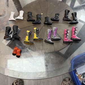 Mattel WWE Elite Black Boots Lot C Set Zubehör Futter Cm Punk Chris Jericho - Bild 1 von 5