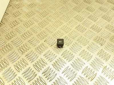 BMW 5 Touring E39 Central Locking Switch 8360828 2.00 Diesel 2003 32976144 - Image 1 of 2