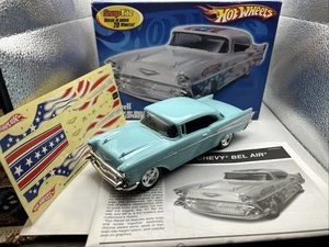 CONSTRUIDO 1/25 REVELL '57 CHEVY BEL AIR SNAPTITE - KIT 85-1946 EE. UU. RUEDA CALIENTE - Imagen 1 de 17