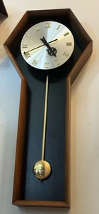 Reloj de péndulo Arthur Umanoff para Howard Miller #557 - Imagen 1 de 6