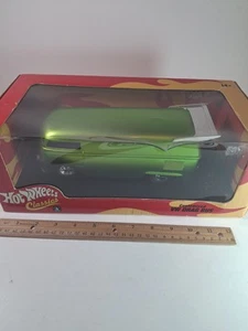Hot Wheels Classics 1:18 Customized VW Drag Bus Limited Edition Green - Picture 1 of 6