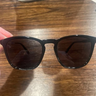 Gafas de sol para mujer J.Crew Factory negras cuadradas con ojo de cerradura AX702 Foto 1 de 4