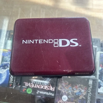 Estuche de viaje de transporte Nintendo DS Power A carcasa rígida granate 7” X 5,25” Foto 1 de 4