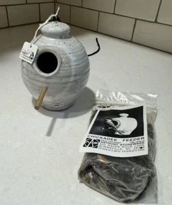 NEW! Paul Anthony Hand Made in USA Stoneware Chickadee Bird Feeder Neutral Color - Picture 1 of 18
