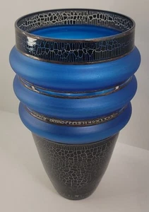Vaso in vetro scultoreo postmoderno vintage firmato dall'artista anni 80 - Foto 1 di 16