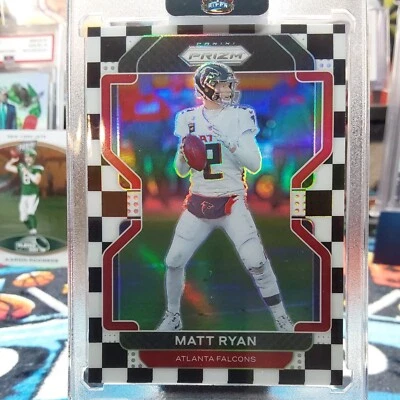 🔥2021 Panini Prizm - Black and White Checker Prizm #324 Matt Ryan🔥 - Image 1 of 2