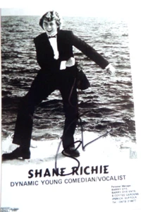 SHANE RICHIE EASTENDERS, AUTOGRAPHED 6 X 4 PHOTOGRAPH. - Picture 1 of 2