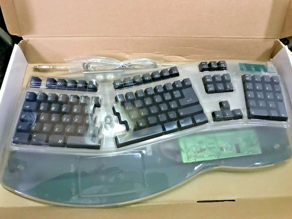 NEW CHIC ORTEK TECHNOLOGY ERGONOMIC USB EURO KEYBOARD EKB-880 GM8EKB104M DS-RM0 - Image 1 of 4