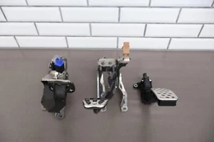 Juego de pedales acelerador embrague-freno-acelerador honda civic tipo r 17-21 (54 k) - Imagen 1 de 20