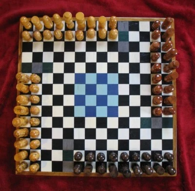 Handmade Mêlée 4-Player Chess Variant Board Game – Limited Edition #2/2 (2009) - Image 1 of 4