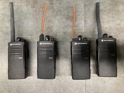 Lot of 4 Motorola RDV2020 VHF Two-way radio RV2020BKF2BA W/chargers - Image 1 of 4