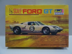 REVELL / MONOGRAM Ford GT 1:25 Bausatz # 565 - Bild 1 von 3