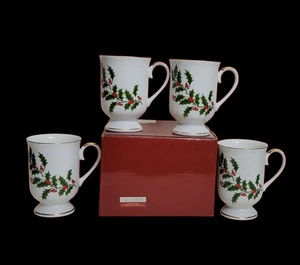 All the Trimmings Christmas Holly Design Lot of 4 Mugs 1986 J3295  R H Macy MIB - Picture 1 of 11