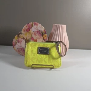 Authentic Vintage Michael Kors Acid Yellow Wristlet Wallet D-1302 Candycore - Picture 1 of 7