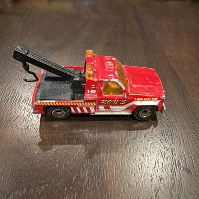 Matchbox 1987 GMC Wrecker Tow Truck Red "Ron's 1-800-Fast-Tow" 1:72 Scale 3298EA - Image 1 of 4