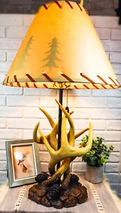 Ebros 26"H Rustic Vintage Design 3 Entwined Antlers And Pine Cones Table Lamp - Picture 1 of 9
