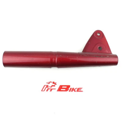 Крышка верхнего амортизатора Suzuki NOS LH A100 красная 51540-23311-00R - Изображение 1 из 4