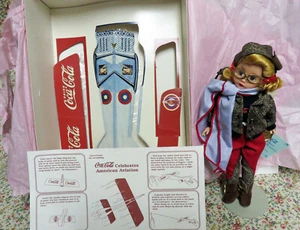 NMIB 10" 1996 MADAME ALEXANDER CISSETTE AMERICAN AVIATION #17380 COCA COLA - Picture 1 of 6