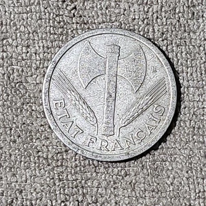1943 France - 2 Francs Coin - Aluminum KM#904 #1 - Picture 1 of 2