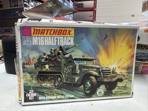 KIT MODELLINO MEZZA PISTA 1/76 MATCHBOX M16 - Foto 1 di 3