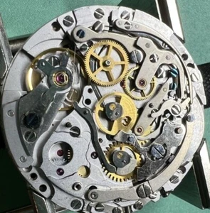 Pieza de movimiento de reloj Zenith El Primero calibre 400 - Imagen 1 de 63