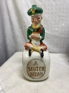 RARO Decanter Un Sogno Scozzese Personaggio Costruito Music Box Non Funzionante - Foto 1 di 12