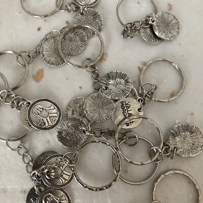 Game Of Thrones Keyring Bundle Handmade Keyrings Arya Stark Keyrings Bundle 10pc - Immagine 1 di 3