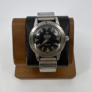 1960s ZODIAC SEAWOLF Automatic 20 ATM Divers Black Mirror Glow Dial Working - Picture 1 of 7